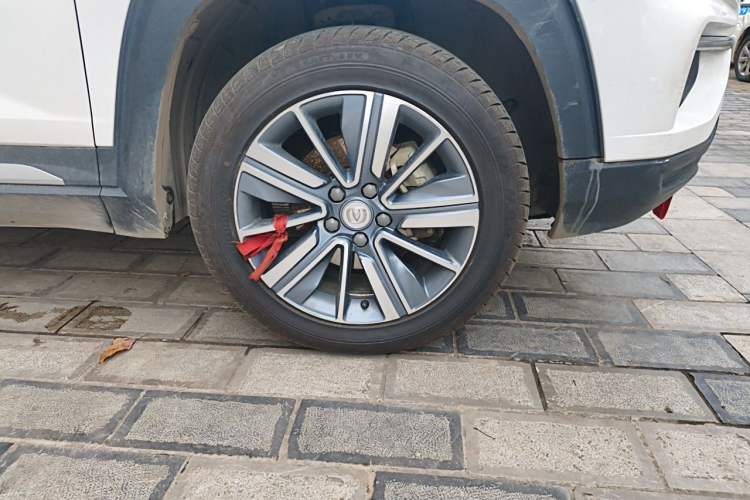 Used CHANGAN CS35PLUS 2019 1.6L Manual Chuanlian Edition Right Front Wheel Hub