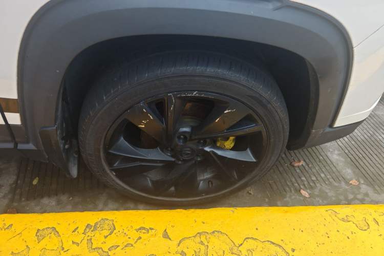 Used CHANGAN CS35PLUS 2019 1.4T DCT CoolLink Blue Whale Edition Right Front Wheel Hub