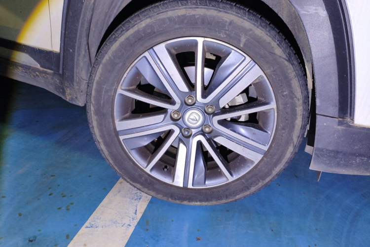 Used CHANGAN CS35PLUS 2019 1.4T DCT Chuanlian Blue Whale Edition Right Front Wheel Hub