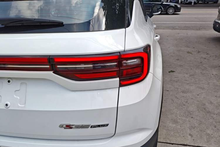 Used CHANGAN CS35PLUS 2019 1.6L Manual Chuanlian Edition Right Rear Taillight