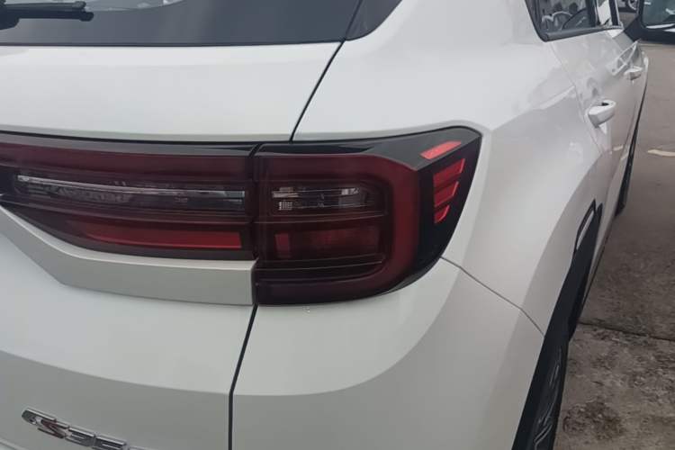 Used CHANGAN CS35PLUS 2019 1.4T DCT Chuanlian Blue Whale Edition Right Rear Taillight