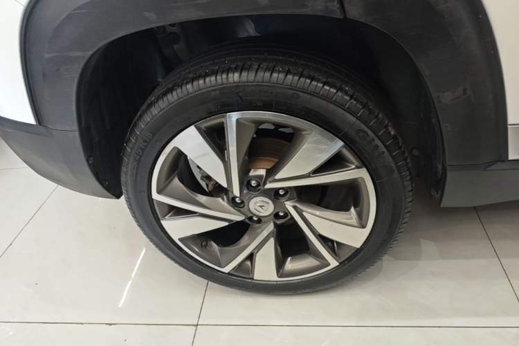 Used CHANGAN CS35PLUS 2019 1.4T DCT CoolLink Blue Whale Edition Right Rear Wheel Hub