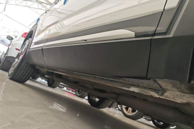 Used CHANGAN CS35PLUS 2019 1.4T DCT CoolLink Blue Whale Edition Right Side Sill