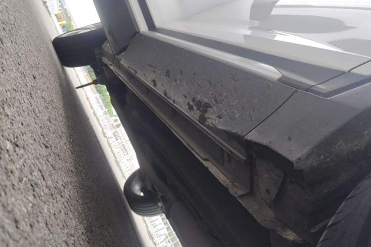 Used CHANGAN CS35PLUS 2019 1.6L Automatic Smart Connectivity Model Right Side Sill