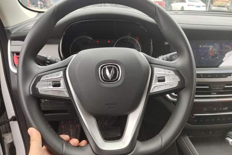 Used CHANGAN CS35PLUS 2019 1.4T DCT Chuanlian Blue Whale Edition Steering Wheel