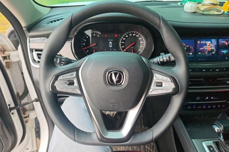 Used CHANGAN CS35PLUS 2019 1.4T DCT Chuanlian Blue Whale Edition Steering Wheel