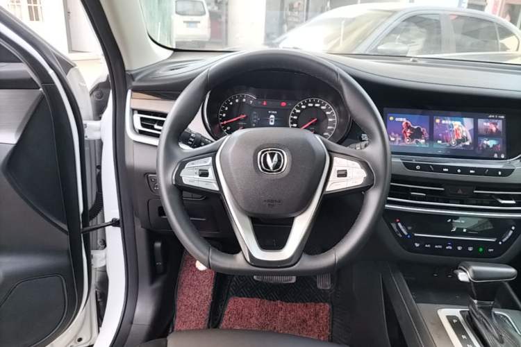 Used CHANGAN CS35PLUS 2019 1.4T DCT CoolLink Blue Whale Edition Steering Wheel