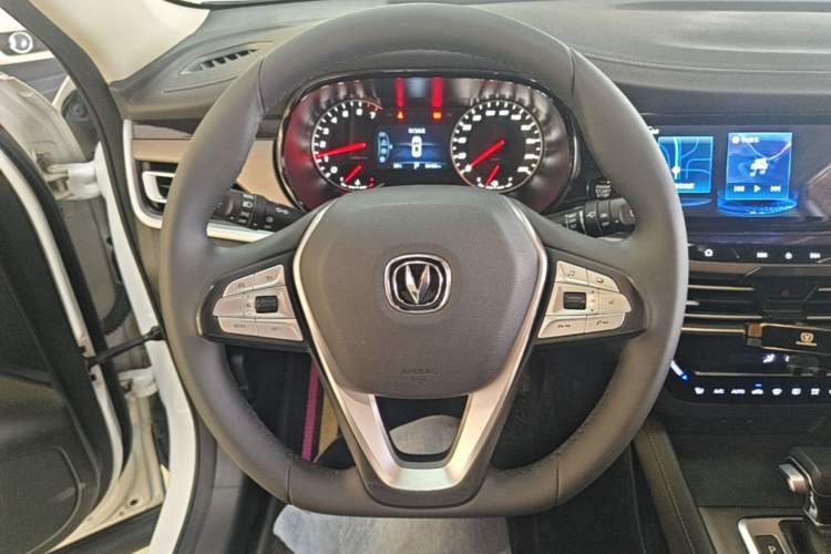 Used CHANGAN CS35PLUS 2019 1.4T DCT Chuanlian Blue Whale Edition Steering Wheel