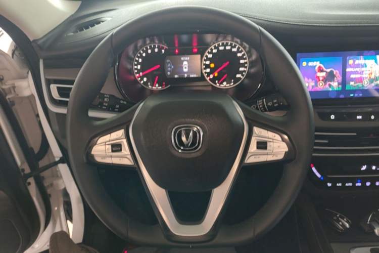 Used CHANGAN CS35PLUS 2019 1.4T DCT Chuanlian Blue Whale Edition Steering Wheel