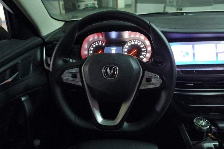Used CHANGAN CS35PLUS 2019 1.4T DCT Chuanlian Blue Whale Edition Steering Wheel