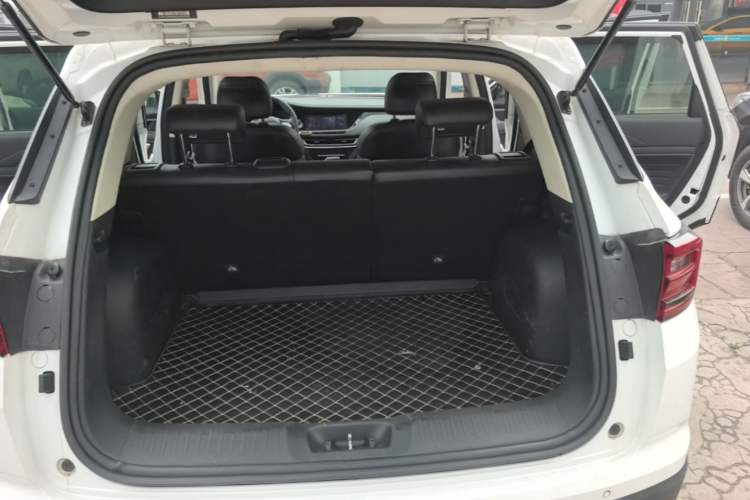 Used CHANGAN CS35PLUS 2019 1.4T DCT Chuanlian Blue Whale Edition Trunk