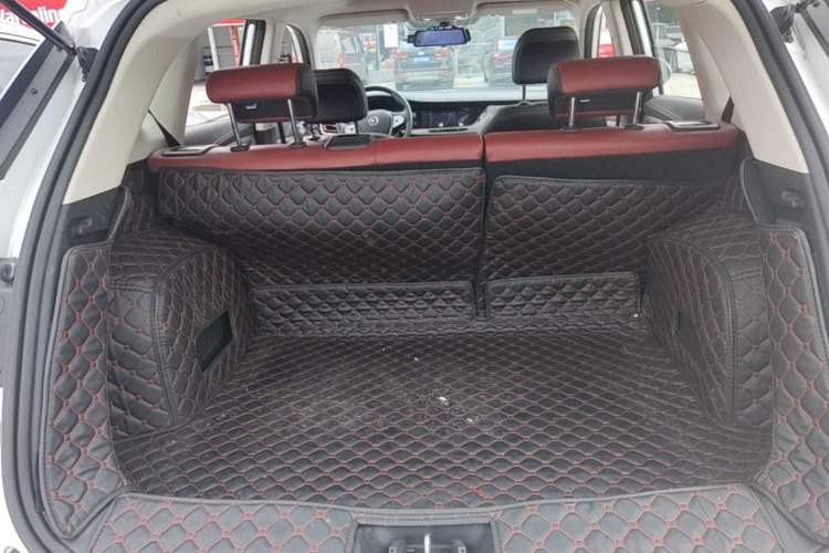 Used CHANGAN CS35PLUS 2019 1.4T DCT Chuanlian Blue Whale Edition Trunk