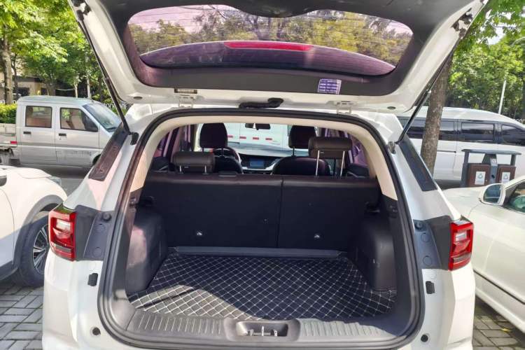 Used CHANGAN CS35PLUS 2019 1.6L Manual E-Link Upgrade Edition Trunk