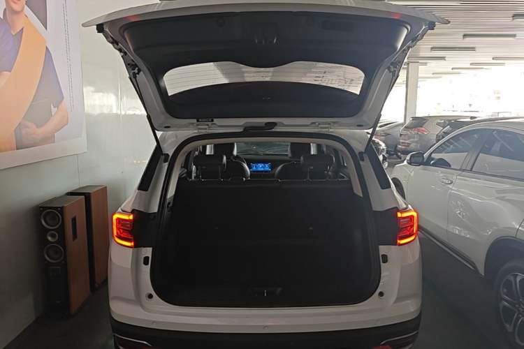 Used CHANGAN CS35PLUS 2019 1.6L Manual Chuanlian Edition Trunk