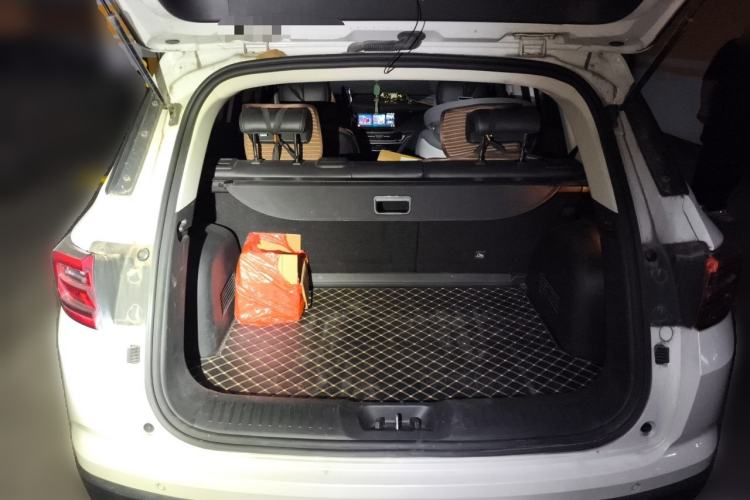 Used CHANGAN CS35PLUS 2019 1.4T DCT CoolLink Blue Whale Edition Trunk