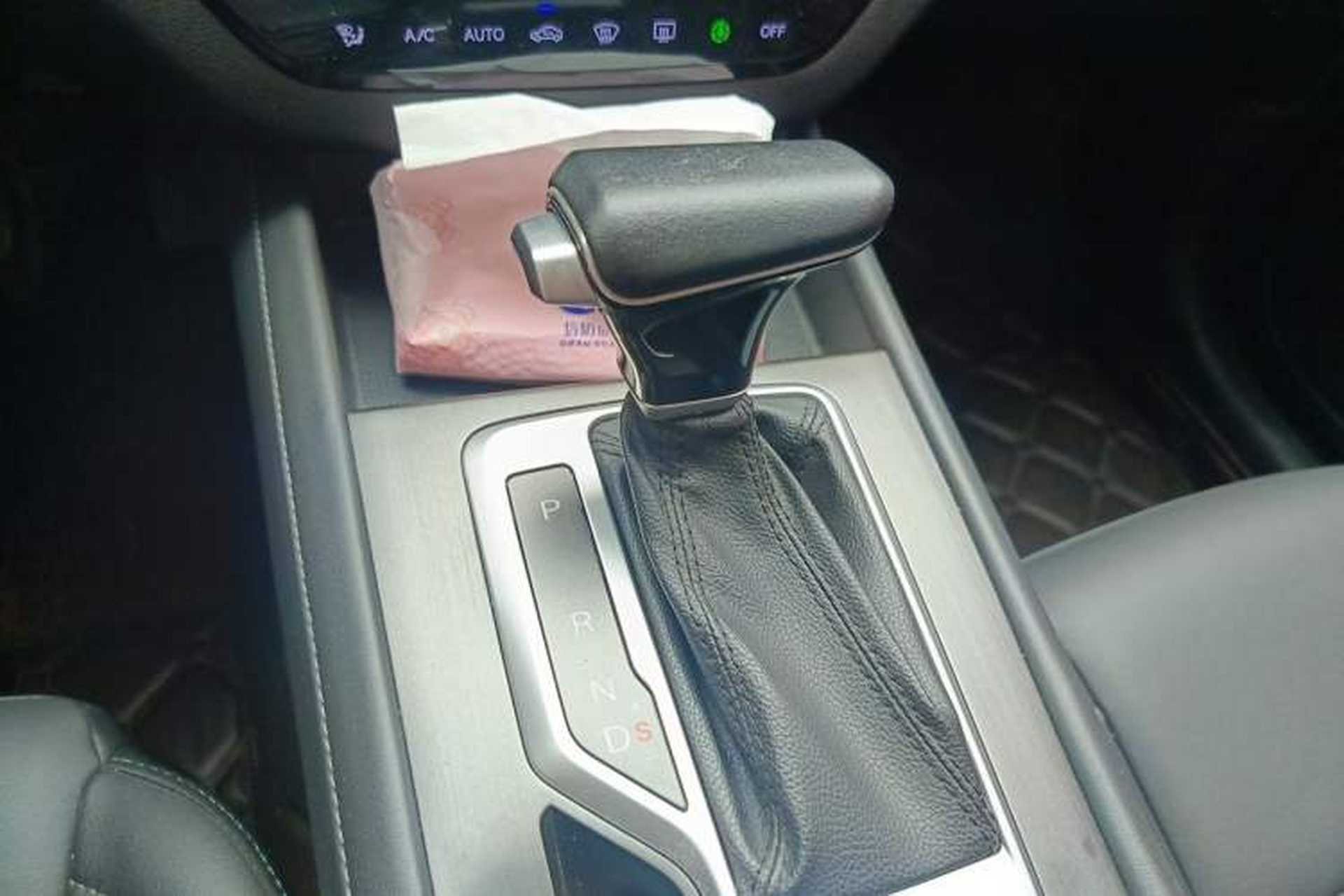 Used CHANGAN CS35PLUS 2020 1.4T DCT Yue Lian Blue Whale Edition Gear Lever