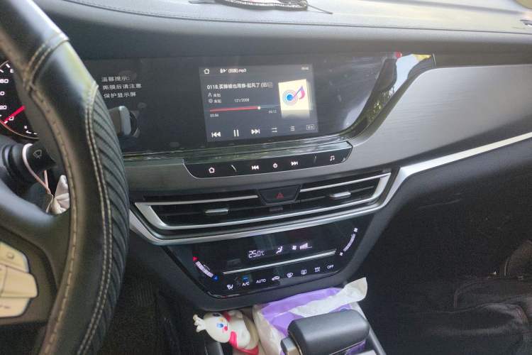 Used CHANGAN CS35PLUS 2020 1.4T DCT Yue Lian Blue Whale Edition Audio And AC Panel