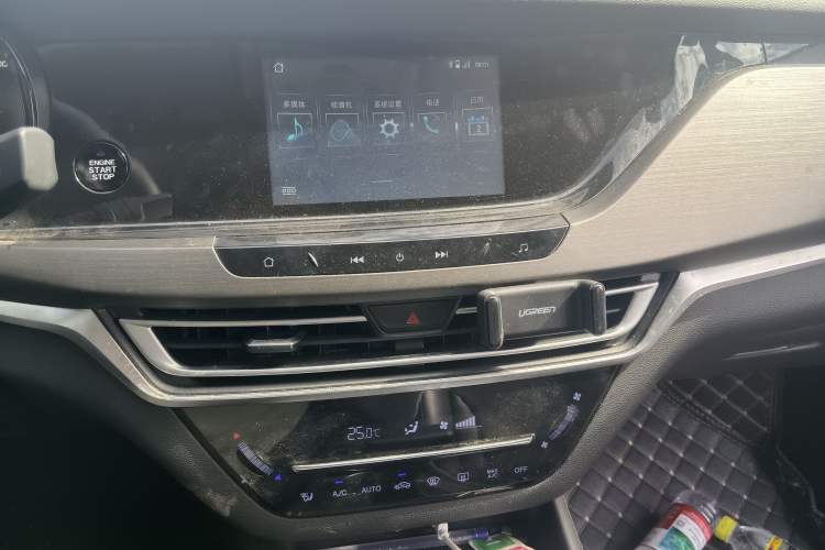 Used CHANGAN CS35PLUS 2020 1.4T DCT Yue Lian Blue Whale Edition Audio And AC Panel