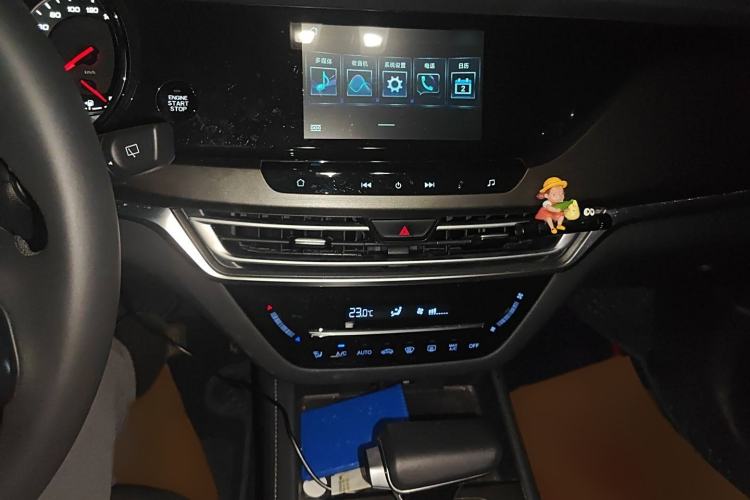 Used CHANGAN CS35PLUS 2020 1.4T DCT Yue Lian Blue Whale Edition Audio And AC Panel