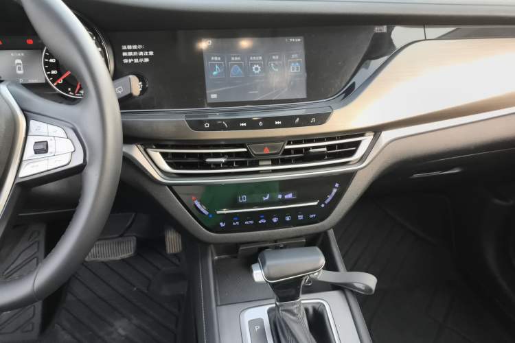 Used CHANGAN CS35PLUS 2020 1.4T DCT Yue Lian Blue Whale Edition Audio And AC Panel