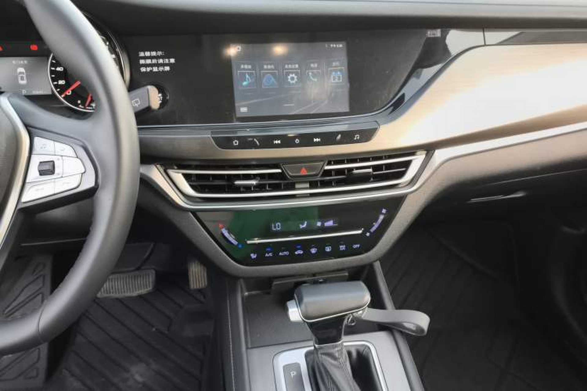 Used CHANGAN CS35PLUS 2020 1.4T DCT Yue Lian Blue Whale Edition Audio And AC Panel