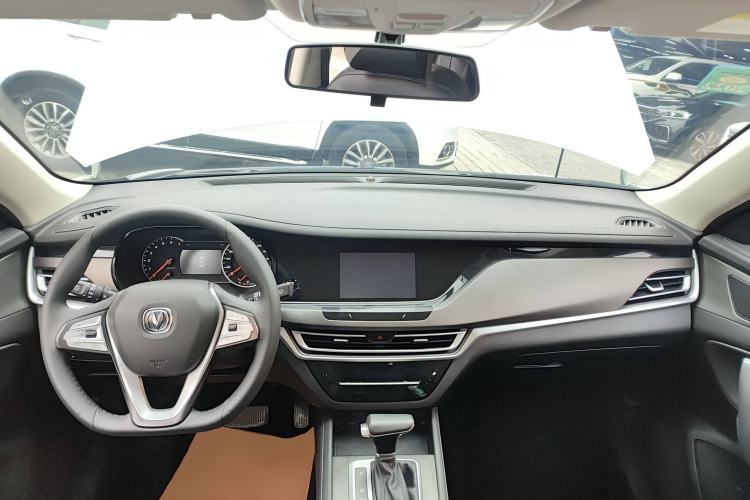 Used CHANGAN CS35PLUS 2020 1.4T DCT Yue Lian Blue Whale Edition Center Console