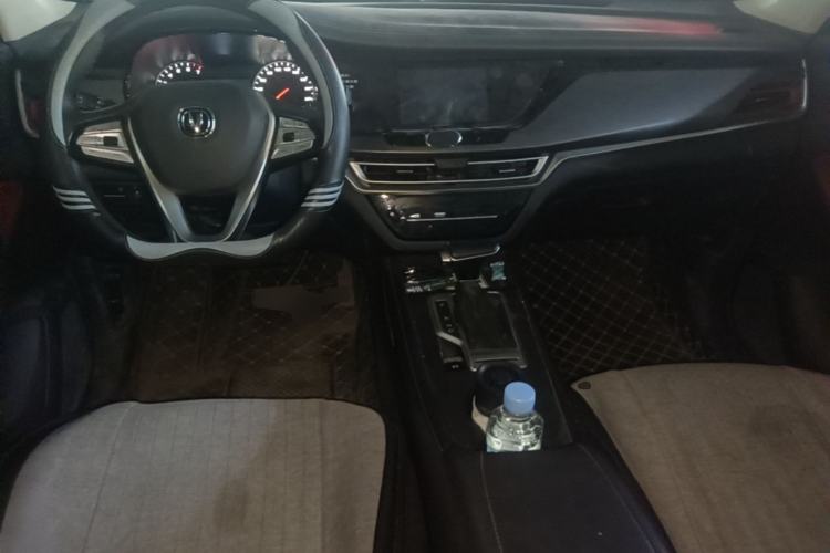 Used CHANGAN CS35PLUS 2020 1.4T DCT Yue Lian Blue Whale Edition Center Console