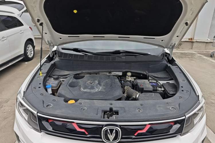 Used CHANGAN CS35PLUS 2020 1.4T DCT Yue Lian Blue Whale Edition Engine Bay
