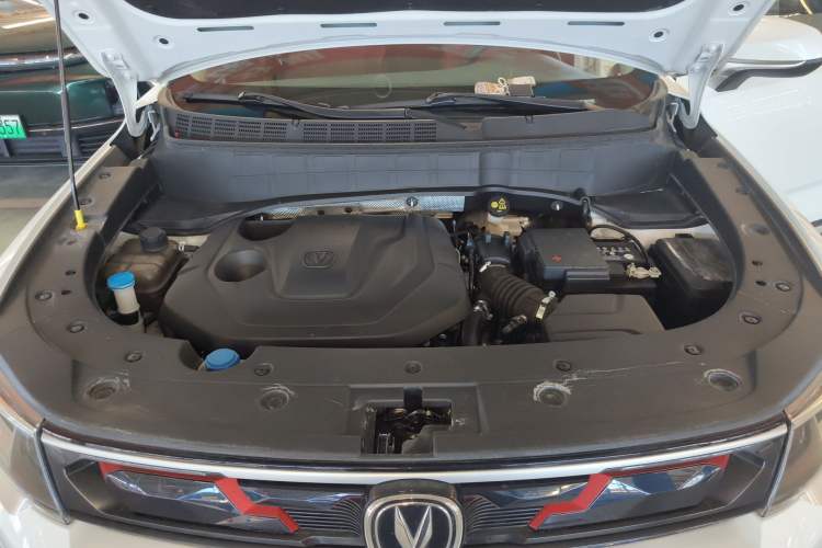 Used CHANGAN CS35PLUS 2020 1.4T DCT Yue Lian Blue Whale Edition Engine Bay