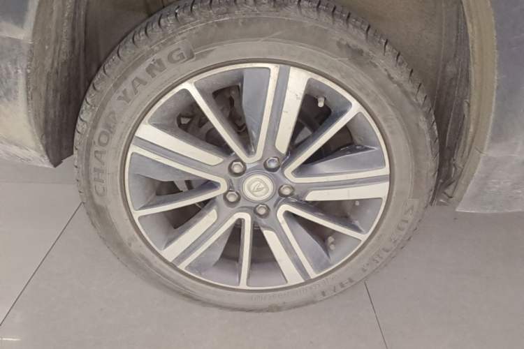 Used CHANGAN CS35PLUS 2020 1.4T DCT Yue Lian Blue Whale Edition Exterior 5