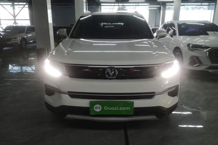 Used CHANGAN CS35PLUS 2020 1.4T DCT Yue Lian Blue Whale Edition Front