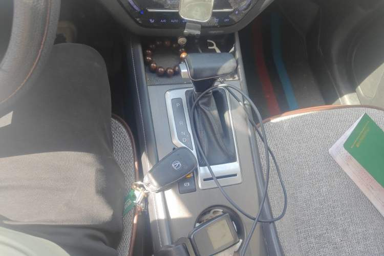 Used CHANGAN CS35PLUS 2020 1.4T DCT Yue Lian Blue Whale Edition Gear Lever