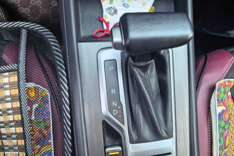 Used CHANGAN CS35PLUS 2020 1.4T DCT Yue Lian Blue Whale Edition Gear Lever