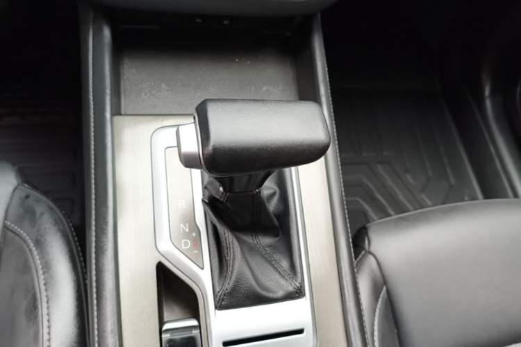 Used CHANGAN CS35PLUS 2020 1.4T DCT Yue Lian Blue Whale Edition Gear Lever