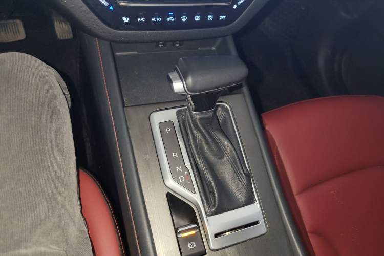 Used CHANGAN CS35PLUS 2020 1.4T DCT Yue Lian Blue Whale Edition Gear Lever