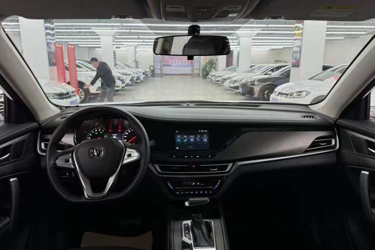 Used CHANGAN CS35PLUS 2020 1.4T DCT Yue Lian Blue Whale Edition Interior 1