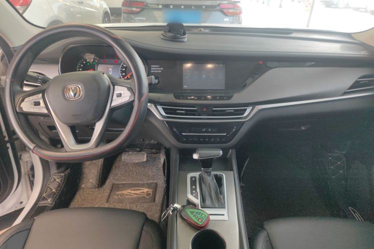 Used CHANGAN CS35PLUS 2020 1.4T DCT Yue Lian Blue Whale Edition Interior 2