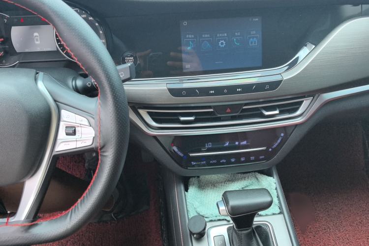 Used CHANGAN CS35PLUS 2020 1.4T DCT Yue Lian Blue Whale Edition Interior 3