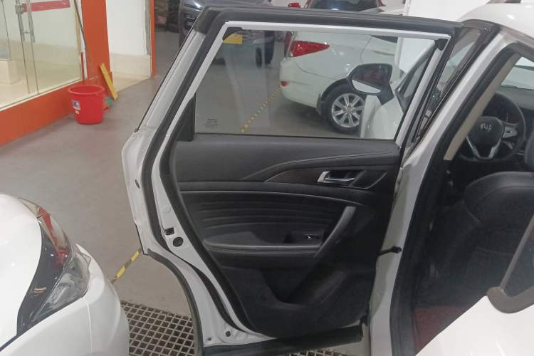Used CHANGAN CS35PLUS 2020 1.4T DCT Yue Lian Blue Whale Edition Interior 8