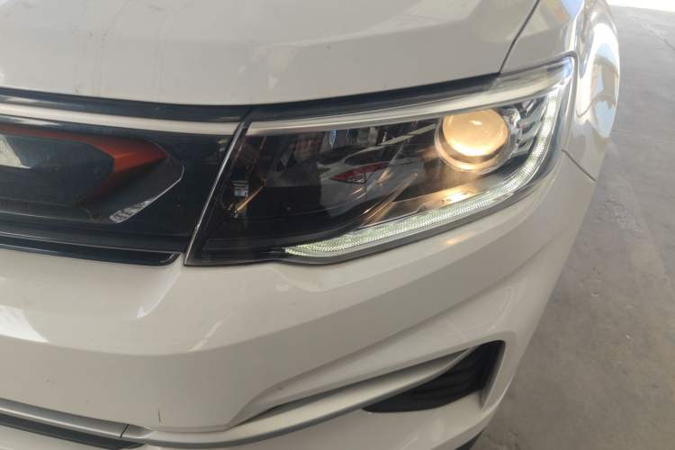 Used CHANGAN CS35PLUS 2020 1.4T DCT Yue Lian Blue Whale Edition Left Front Headlight