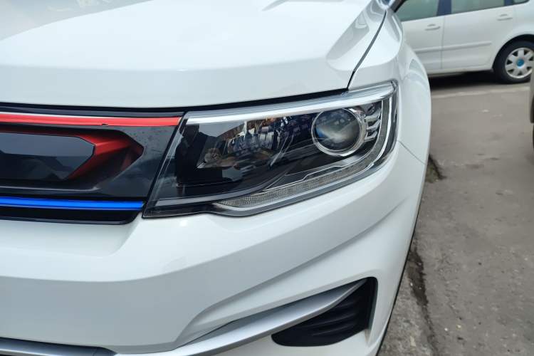Used CHANGAN CS35PLUS 2020 1.4T DCT Yue Lian Blue Whale Edition Left Front Headlight
