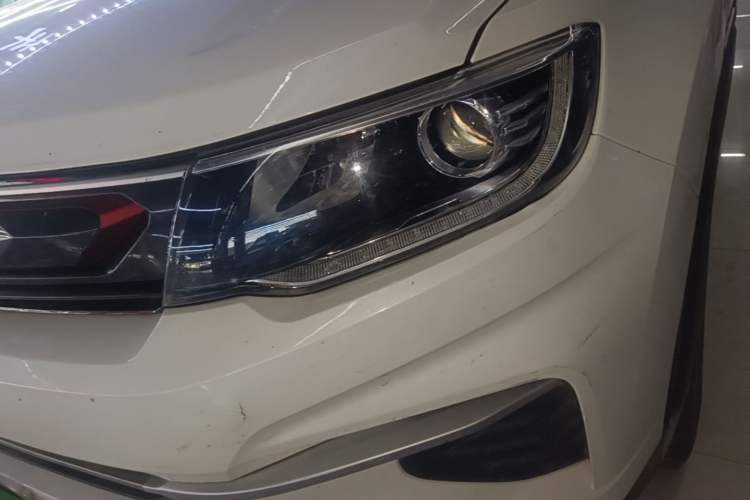 Used CHANGAN CS35PLUS 2020 1.4T DCT Yue Lian Blue Whale Edition Left Front Headlight