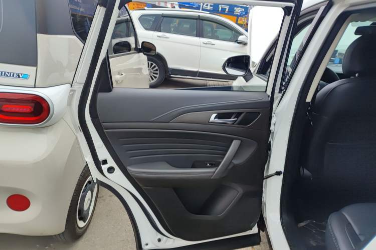 Used CHANGAN CS35PLUS 2020 1.4T DCT Yue Lian Blue Whale Edition Left Rear Door Interior