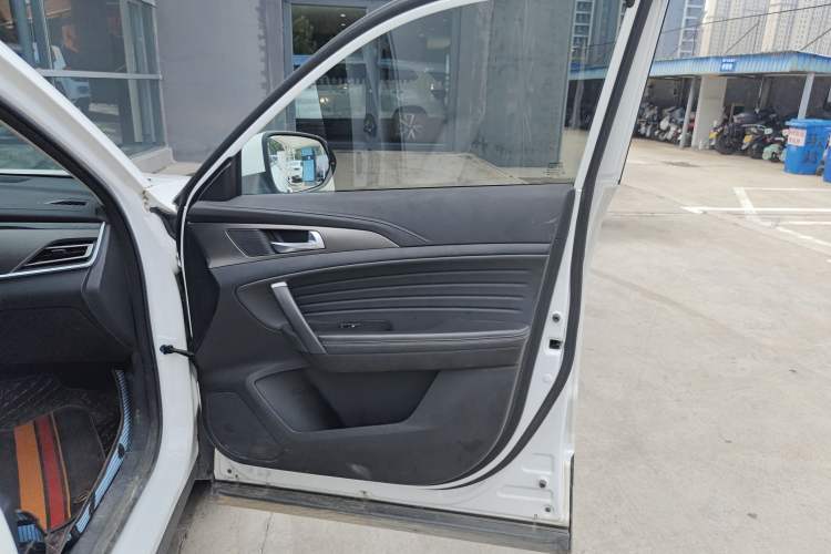 Used CHANGAN CS35PLUS 2020 1.4T DCT Yue Lian Blue Whale Edition Right Front Door Interior