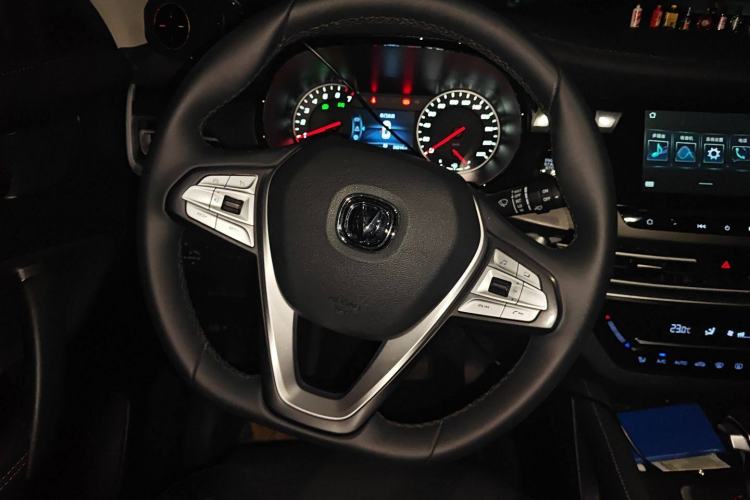 Used CHANGAN CS35PLUS 2020 1.4T DCT Yue Lian Blue Whale Edition Steering Wheel