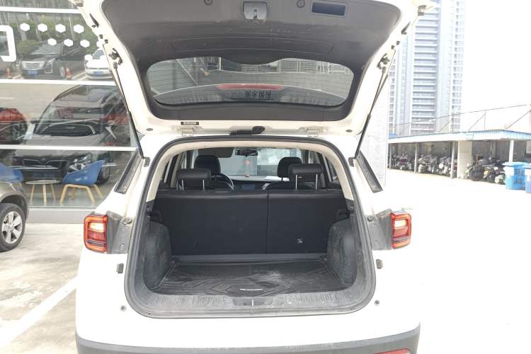 Used CHANGAN CS35PLUS 2020 1.4T DCT Yue Lian Blue Whale Edition Trunk