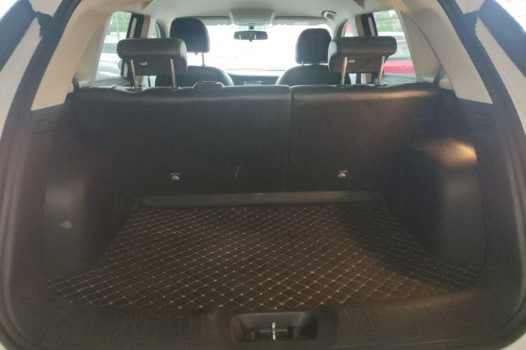 Used CHANGAN CS35PLUS 2020 1.4T DCT Yue Lian Blue Whale Edition Trunk