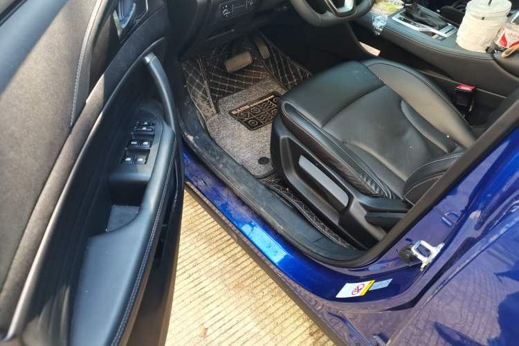 Used CHANGAN CS35PLUS 2021 Honor Million Edition 1.6L CVT Luxury Model Interior 3