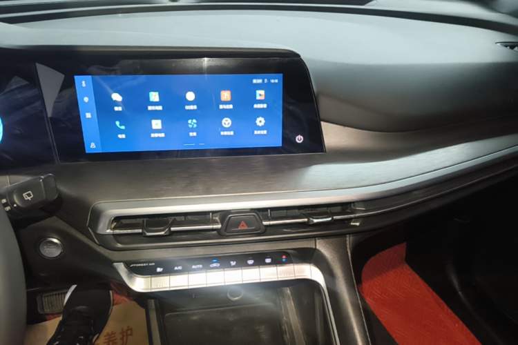 Used CHANGAN CS35PLUS 2021 Revised Version Blue Whale NE 1.4T DCT Luxury Edition Audio And AC Panel