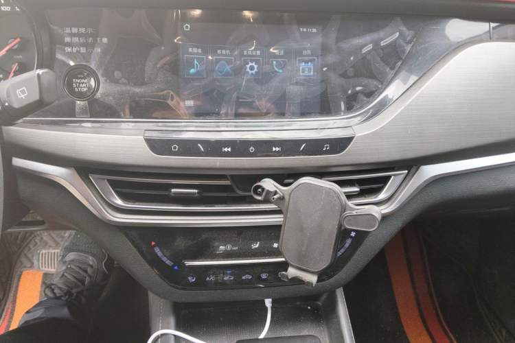 Used CHANGAN CS35PLUS 2021 Honor Million Edition 1.6L CVT Elite Model Audio And AC Panel